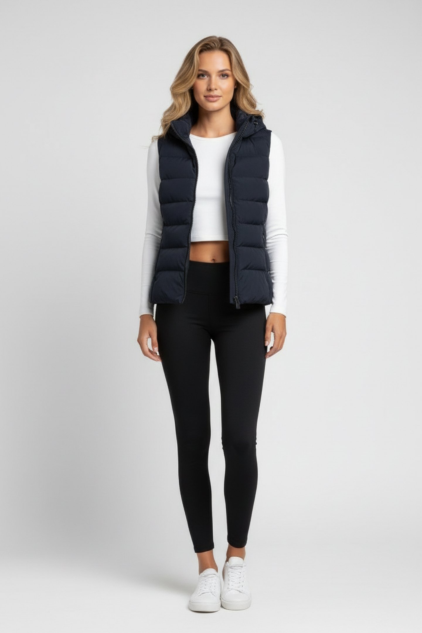 MOUNTAINALF VEST DEEP NAVY 1