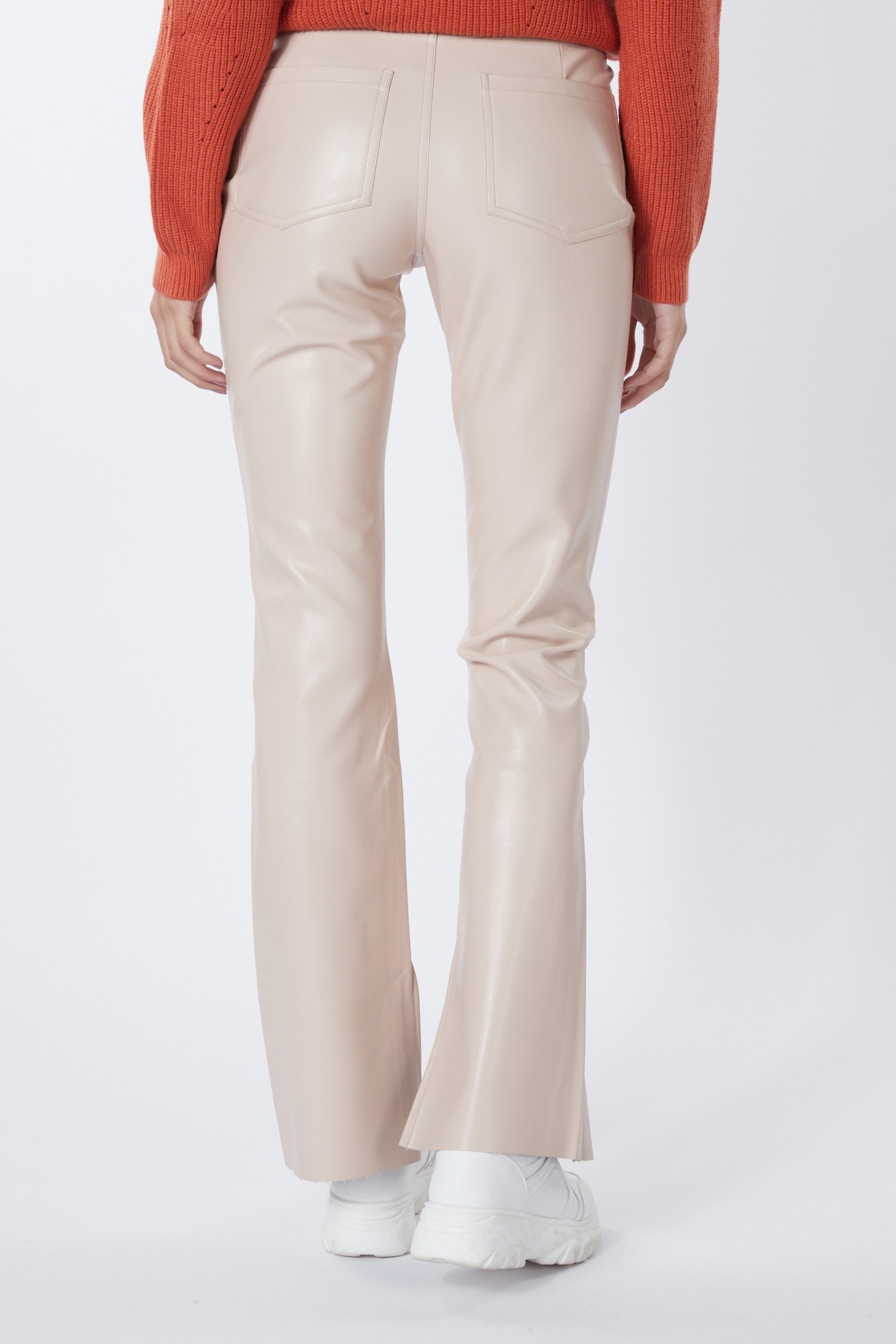TROUSERS FLARED SPLIT PU BISCUIT 3
