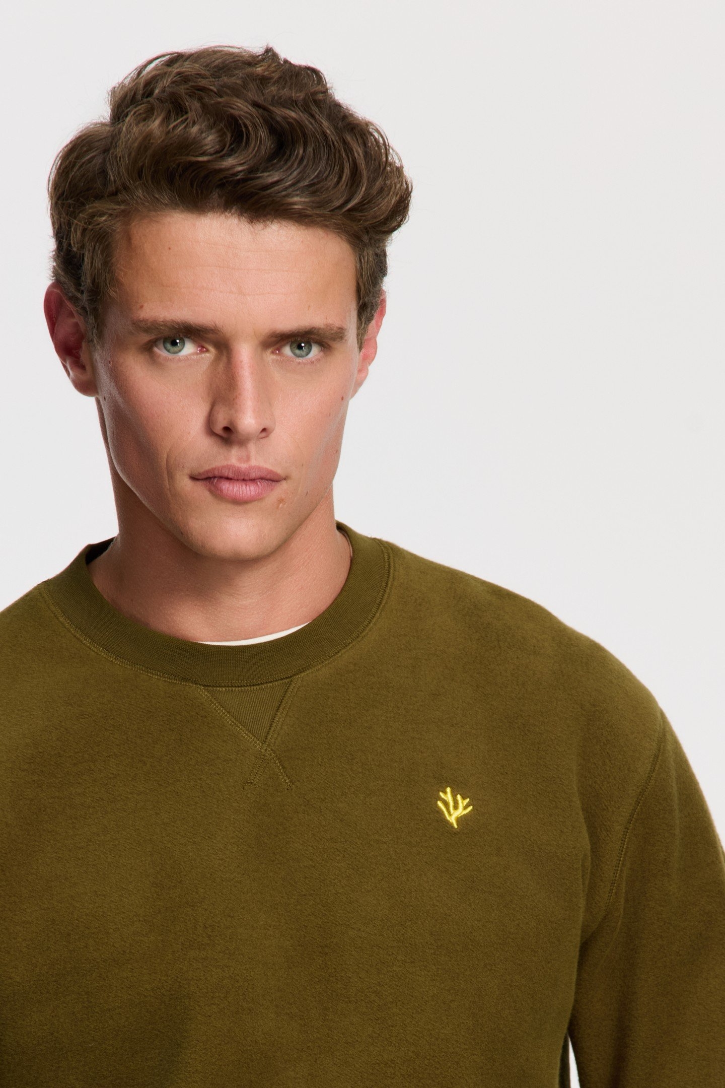 KYLE RELAXED FIT CORAL LOGO SWEATER GREEN OLIVE 2